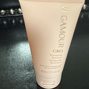 Vegamour GRO Revitalizing Shampoo
